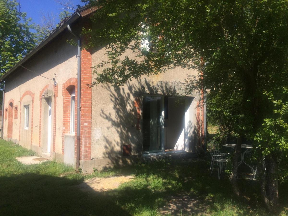 Maison De Vacances Cronat - Au Bord De L'Eurovelo 6 Екстериор снимка